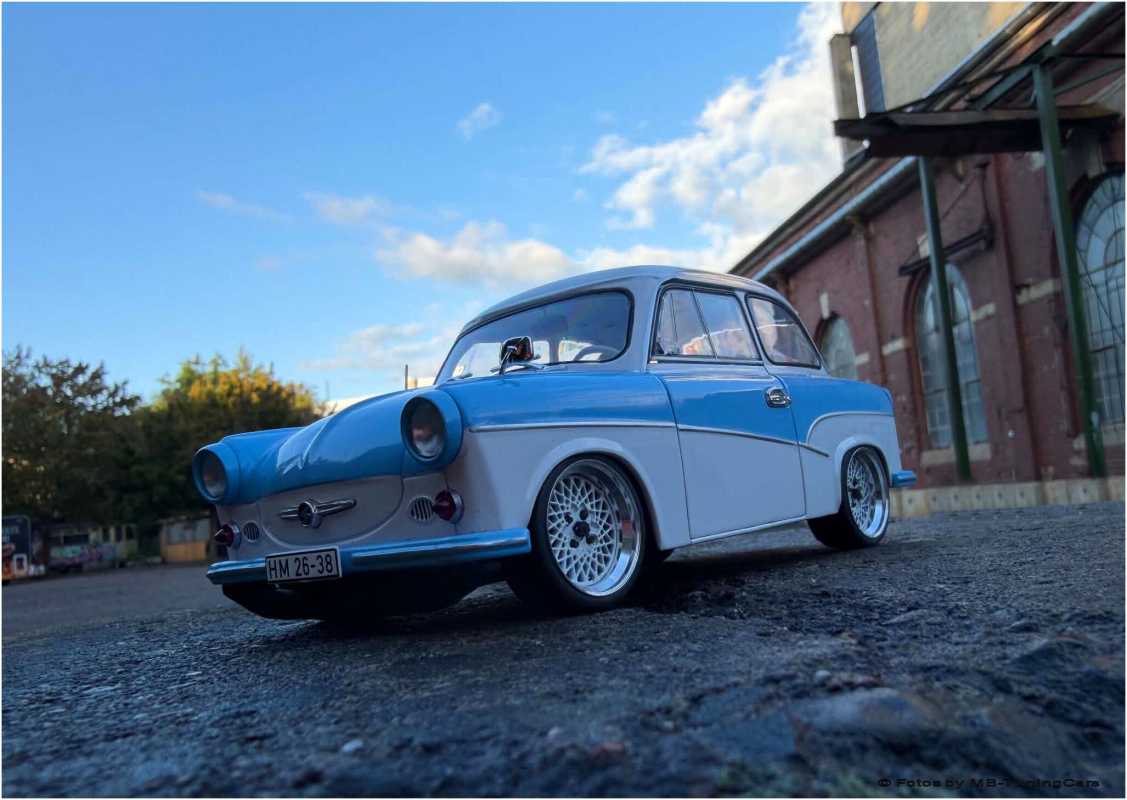 1:18 Trabant P50 blue / cremewhite mit Alufelgen und inkl OVP